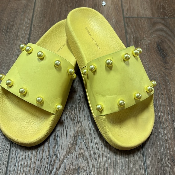 Yellow Stuart Whitman  pearl slides - Picture 2 of 6